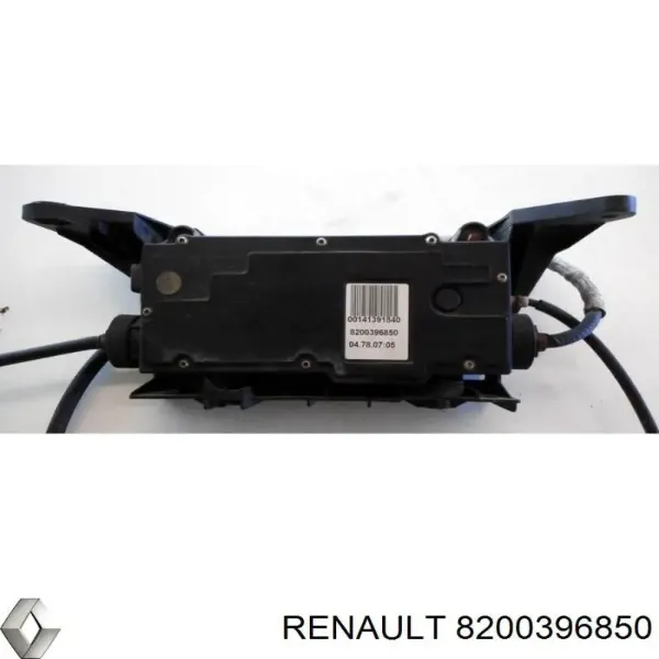 Задний трос ручника 8200396850 Renault (RVI)