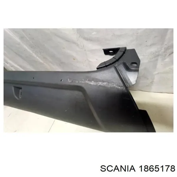 Центральная часть переднего бампера 1865178 Scania