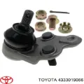 Нижняя правая шаровая опора Toyota Corolla E9