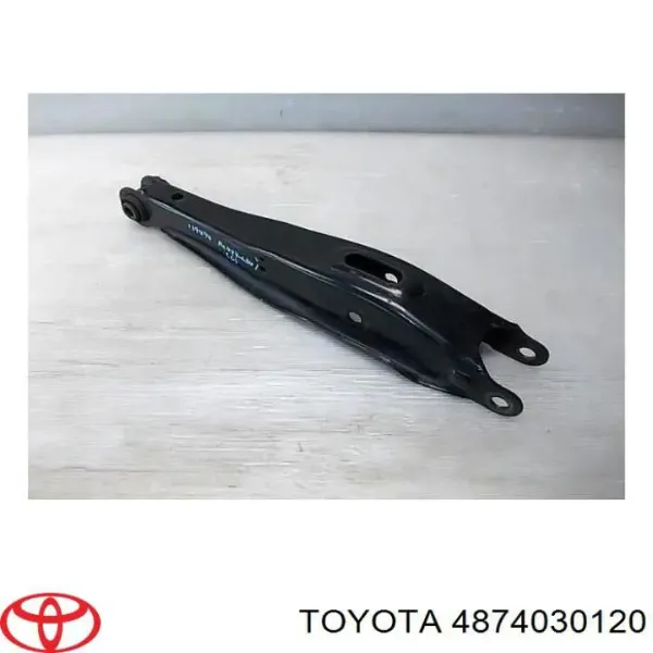 Рычаг задней подвески поперечный левый 4874030130 Toyota