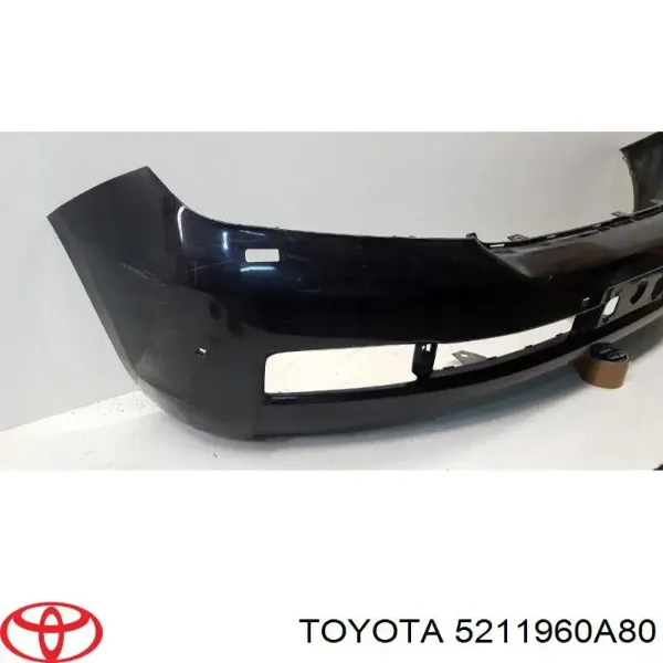 Передний бампер 5211960A80 Toyota