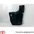 Брызговик задний левый Toyota Corolla E18