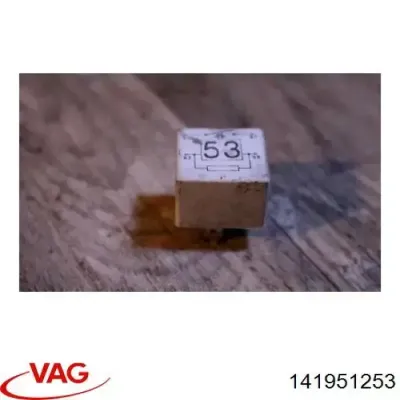 Реле кондиционера VAG 141951253
