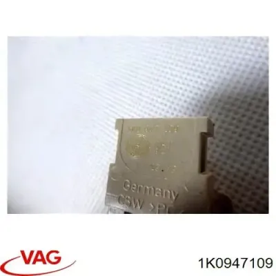 Плафон освещения салона (кабины) VAG 1K0947109