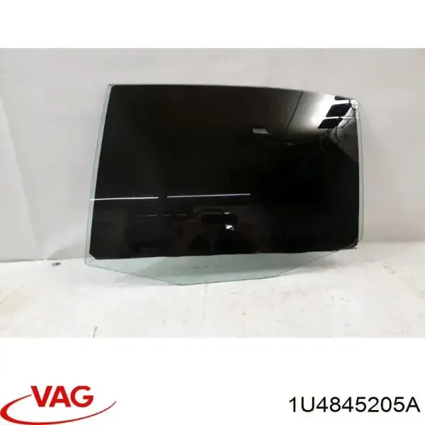 Стекло двери задней левой GS6403D303 XYG