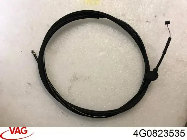Трос открывания капота задний 4G0823535 VAG
