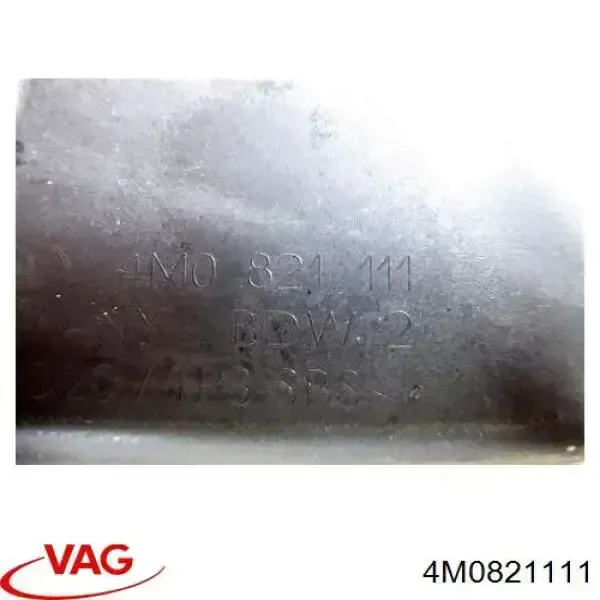 Уплотнитель крыла 4M0821111 VAG