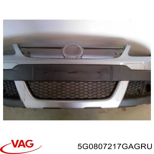 Передний бампер 5G0807217GAGRU VAG