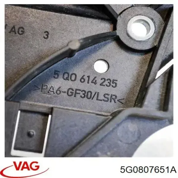 Балка бампера переднего на Volkswagen Golf SPORTSVAN AM1, AN1
