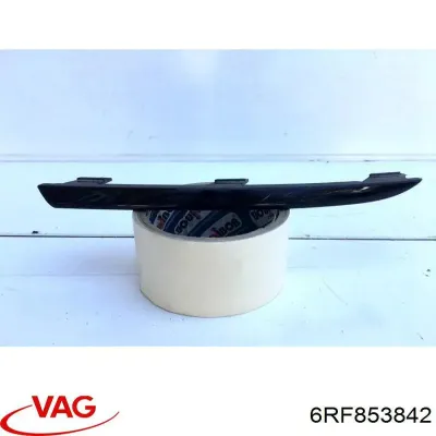 Молдинг бампера заднего правый VAG 6RF853842