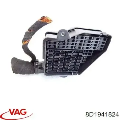 Блок предохранителей VAG 8D1941824