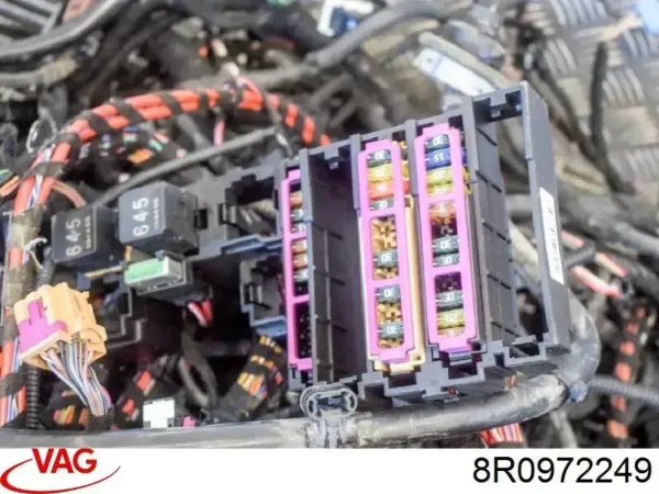  8R0972249 VAG