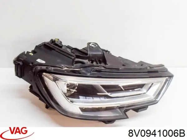 Правая фара 8V0941006B VAG