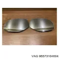 Стекло правого зеркала заднего вида VAG 95573104604