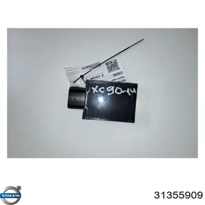 Модуль управления (ЭБУ) топливным насосом VOLVO 31355909