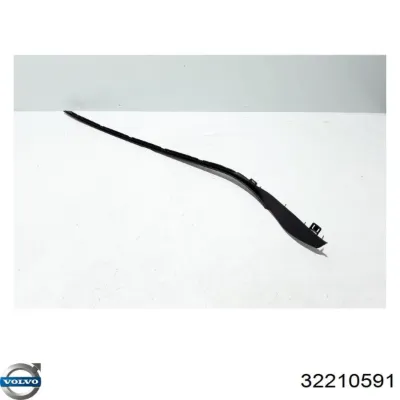 Накладка стойки кузова внешняя передняя правая VOLVO 32210591