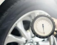 Эксперты TyreSafe: водители не следят за давлением в шинах