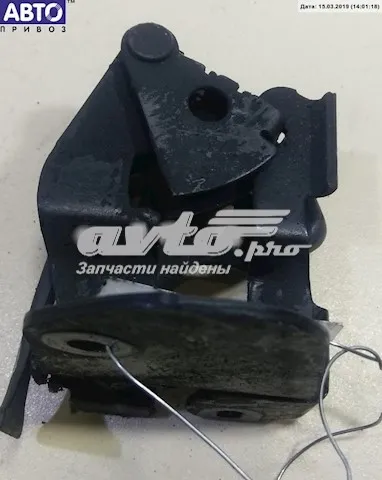 Ручка открывания капота 2038870527 Mercedes