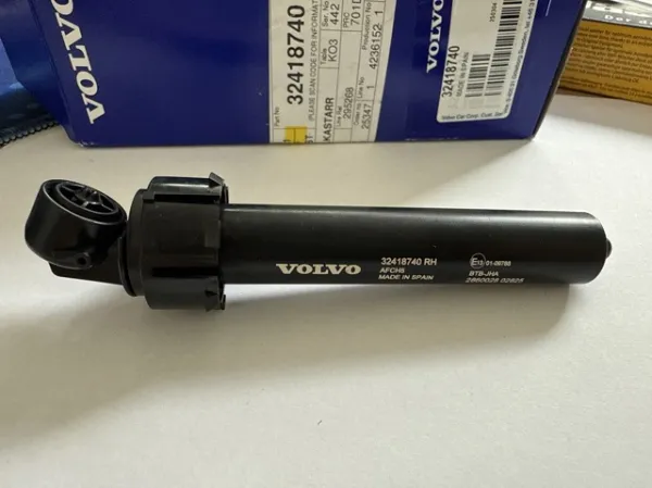  32418740 Volvo