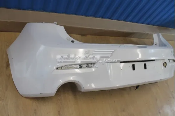 Задний бампер BCD250221F8N Mazda