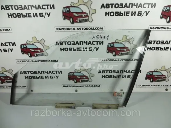 Стекло двери передней левой 90378107 Opel