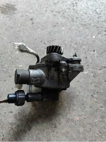 Вакуумный насос ME200093 Mitsubishi