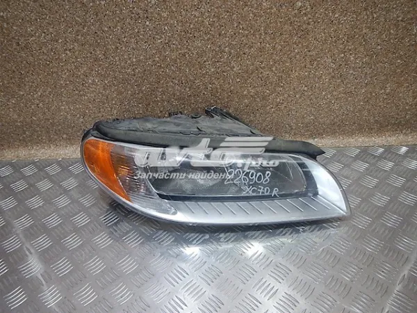 Правая фара 31383543 Volvo