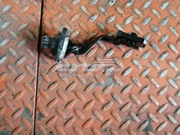 Датчик уровня масла двигателя Тойота Авенсис II