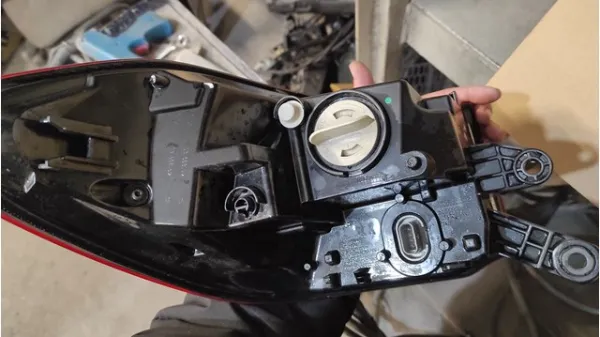  63219881162 BMW