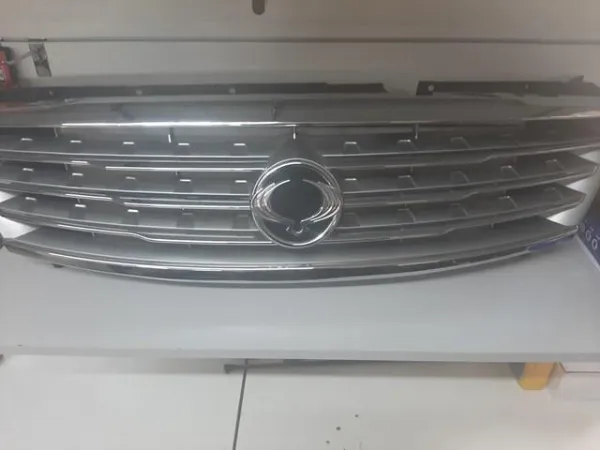 Решетка радиатора 7947008D11 Ssang Yong