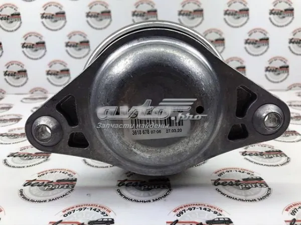 Левая подушка двигателя A221240641764 Mercedes