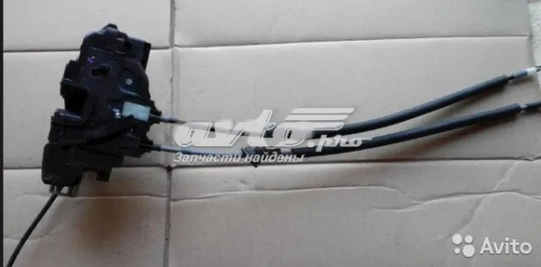 Замок двери задней правой 814202H000 Hyundai/Kia
