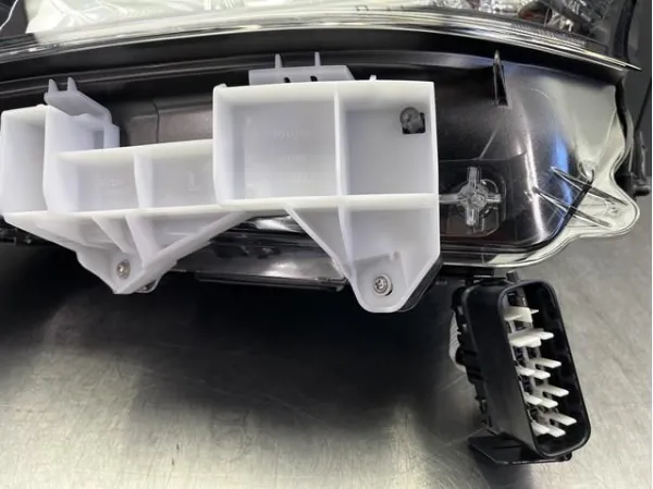  8118530G10 Toyota
