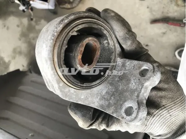  4618099231 Land Rover