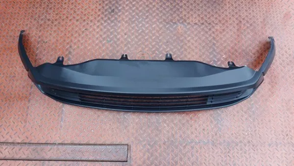 Спойлер переднего бампера 521290D080 Toyota