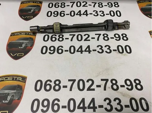 Балансировочный вал LR074075 Land Rover