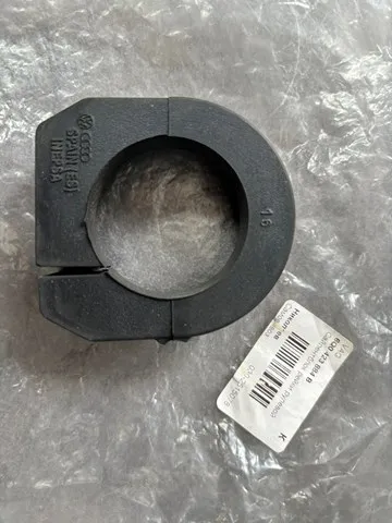 Втулка крепления рулевой рейки VAG 6Q0423884B