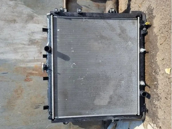 Радиатор 1640031A70 Toyota