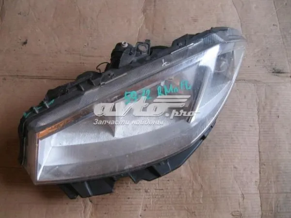 Правая фара 7701064020 Renault (RVI)