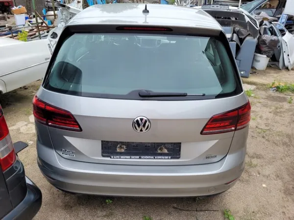 Крышка багажника Volkswagen Golf IV