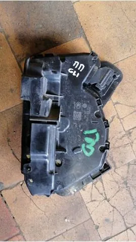  Замок передней правой двери Volkswagen Jetta 7