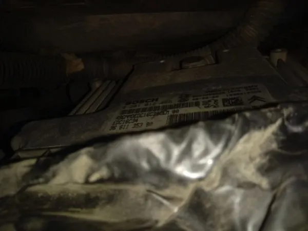 Блок управления двигателем 0281012466 Peugeot/Citroen