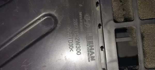 Воздухозаборник воздушного фильтра 282102W300 Hyundai/Kia
