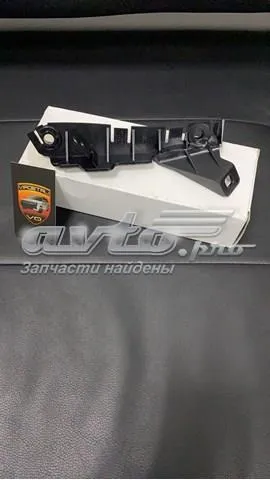 Кронштейн бампера переднего правый LR120580 Land Rover