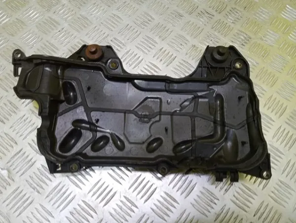Крышка двигателя 8200672464 Renault (RVI)