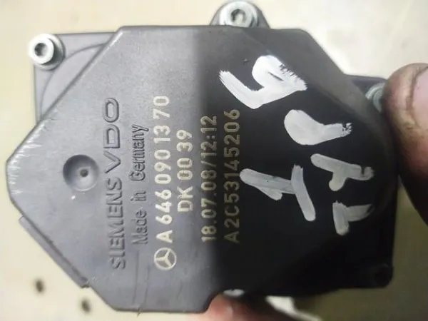 Дроссельная заслонка A6460901370 Mercedes