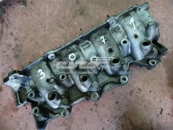 Коллектор впускной нижний 8200701427 Renault (RVI)