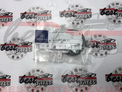 Сальник редуктора переднего моста MERCEDES A0139971946