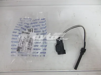 Датчик уровня охлаждающей жидкости в бачке VOLVO 30741155