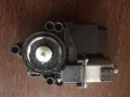 Мотор стеклоподъемника двери задней правой HYUNDAI 834602W010